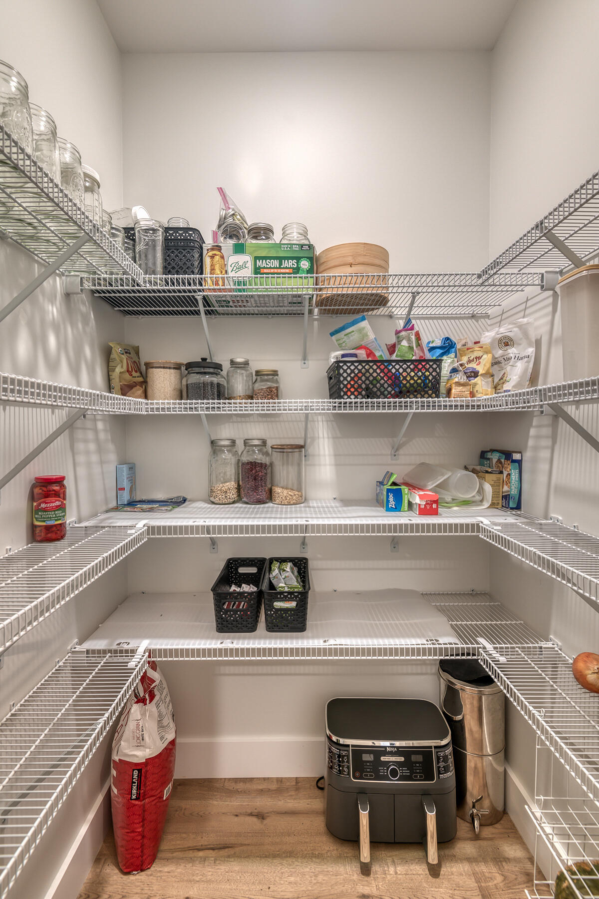 553 Ridgecrest Road Jonesborough, TN 37659 - Photo 12 of 25 Pantry