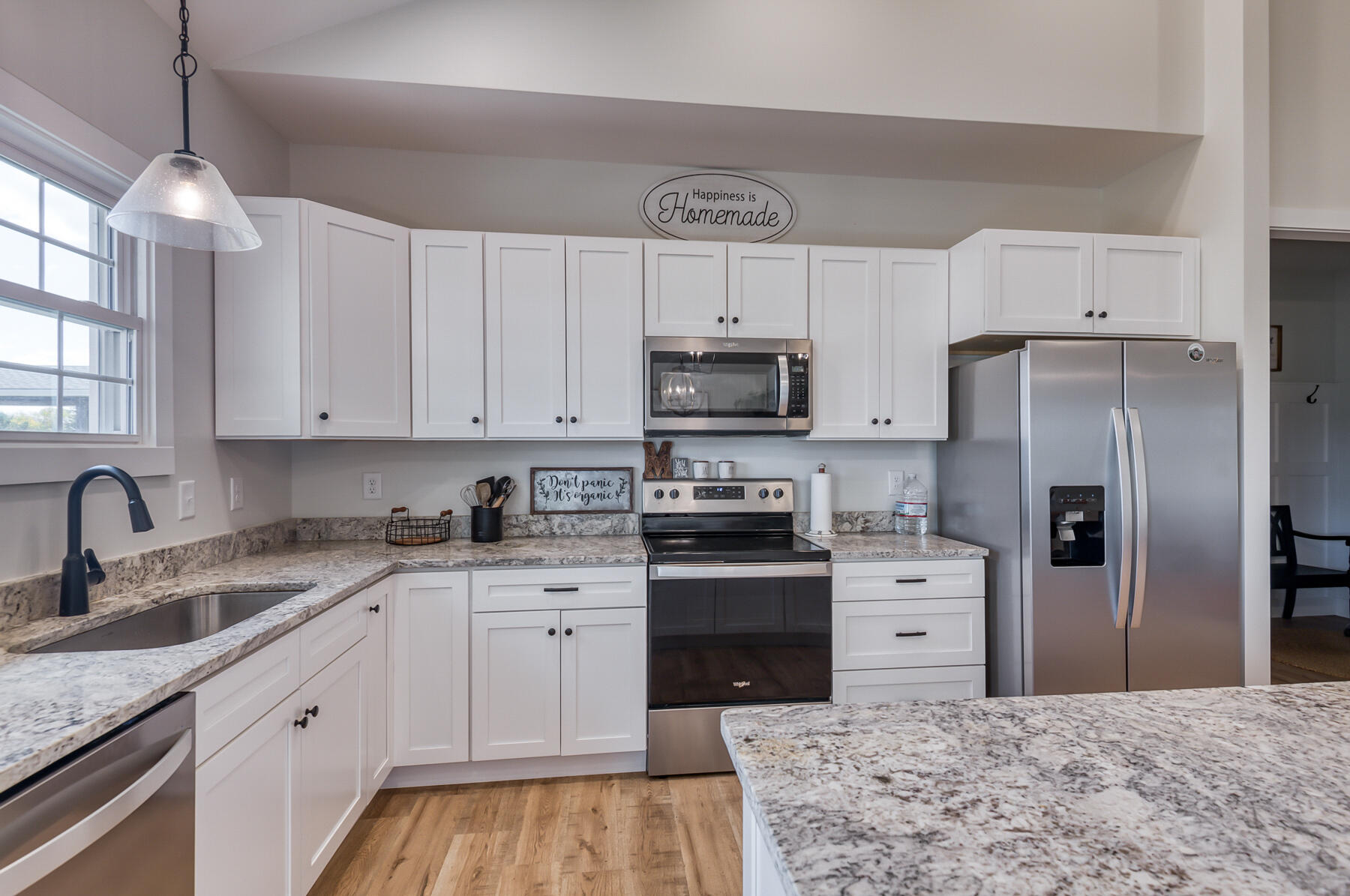553 Ridgecrest Road Jonesborough, TN 37659 - Photo 8 of 25 Kitchen