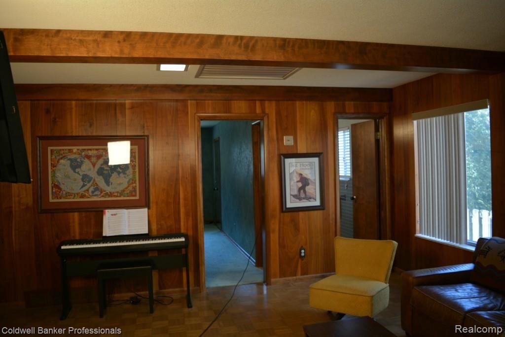 7 Roslyn Road Grosse Pointe, MI 48236 - Photo 24 of 41 DSC_1279.jpg