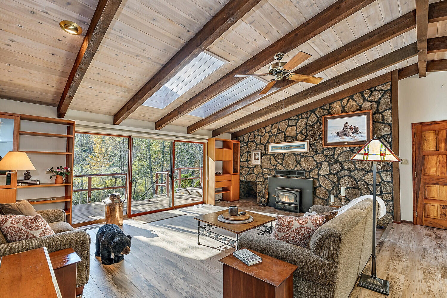 4020 Little Applegate Road Jacksonville, OR 97530 - Photo 10 of 83 10-Living Room
