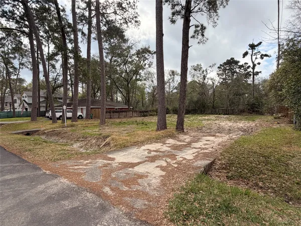 $575,000 | 9741 Warwana Road, Houston, TX 77080