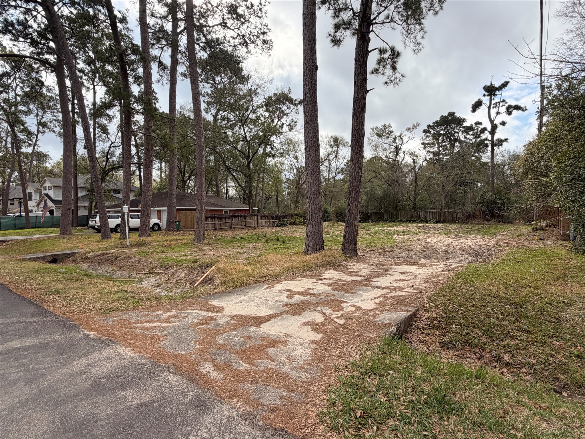 9741 Warwana Road Houston, TX 77080 - Photo 2 of 4