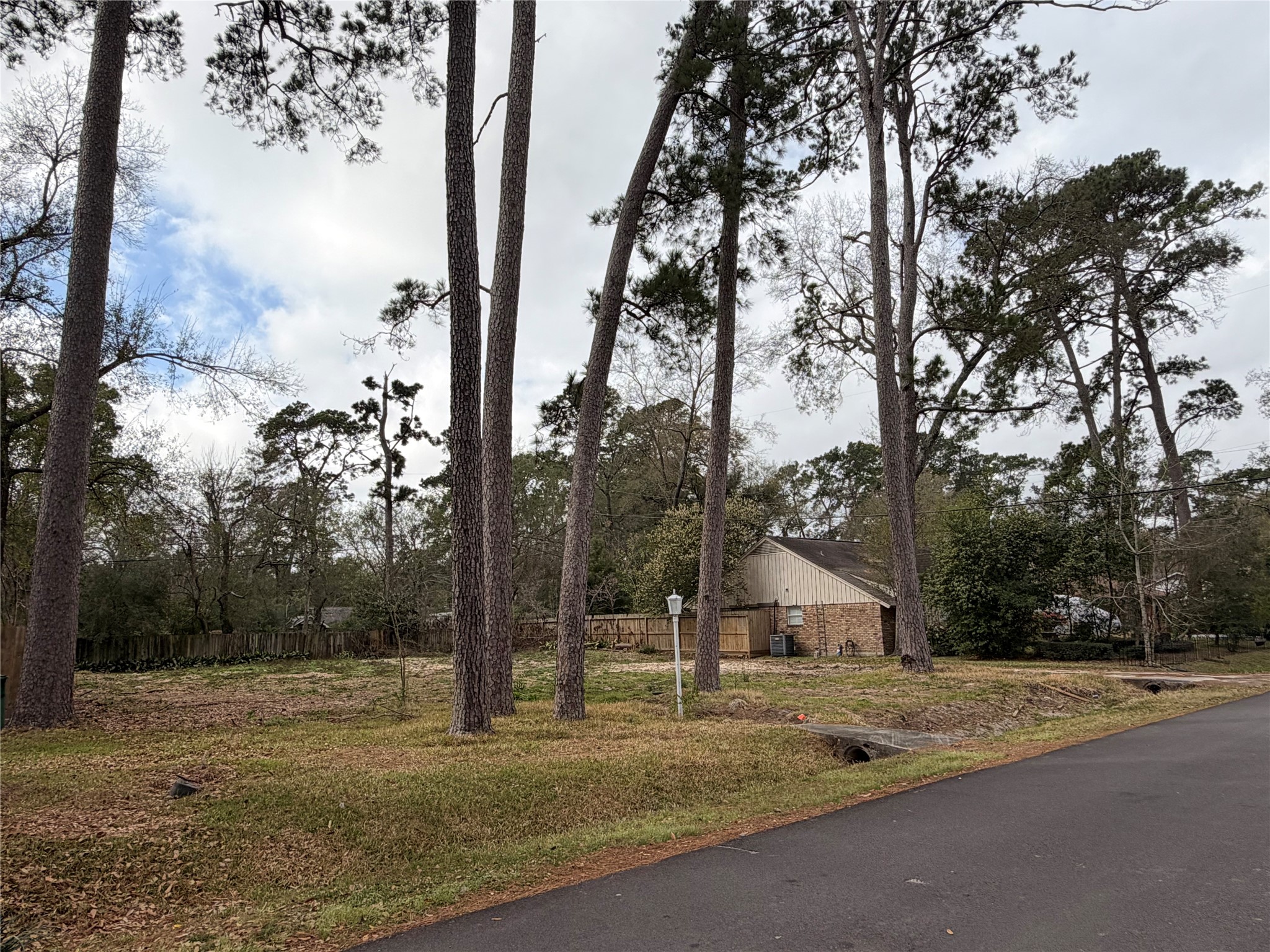 9741 Warwana Road Houston, TX 77080 - Photo 4 of 4