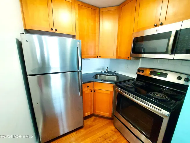 a close view of sink