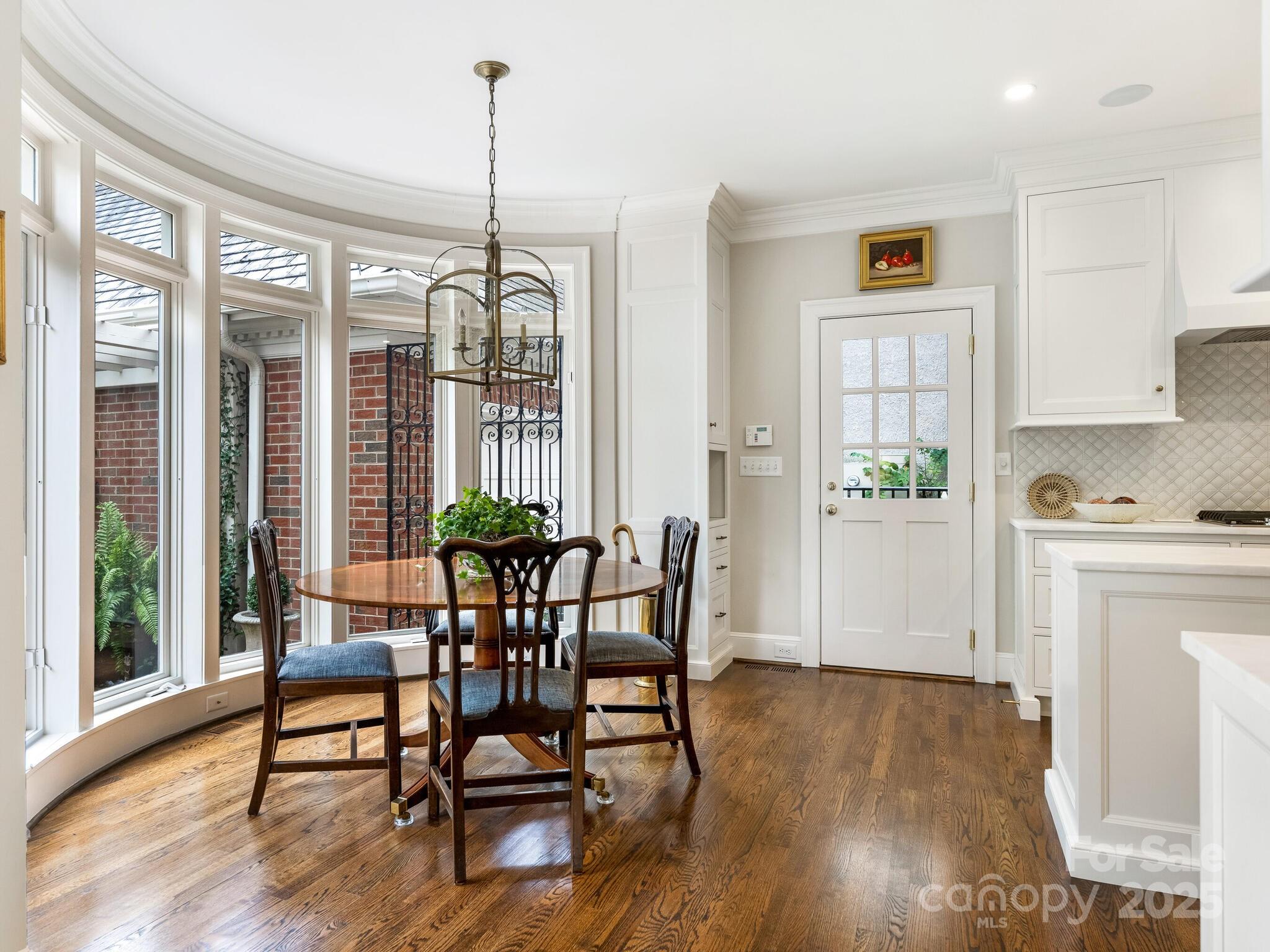 2149 Rolston Drive Charlotte, NC 28207 - Photo 13 of 41 Gallery Image 13