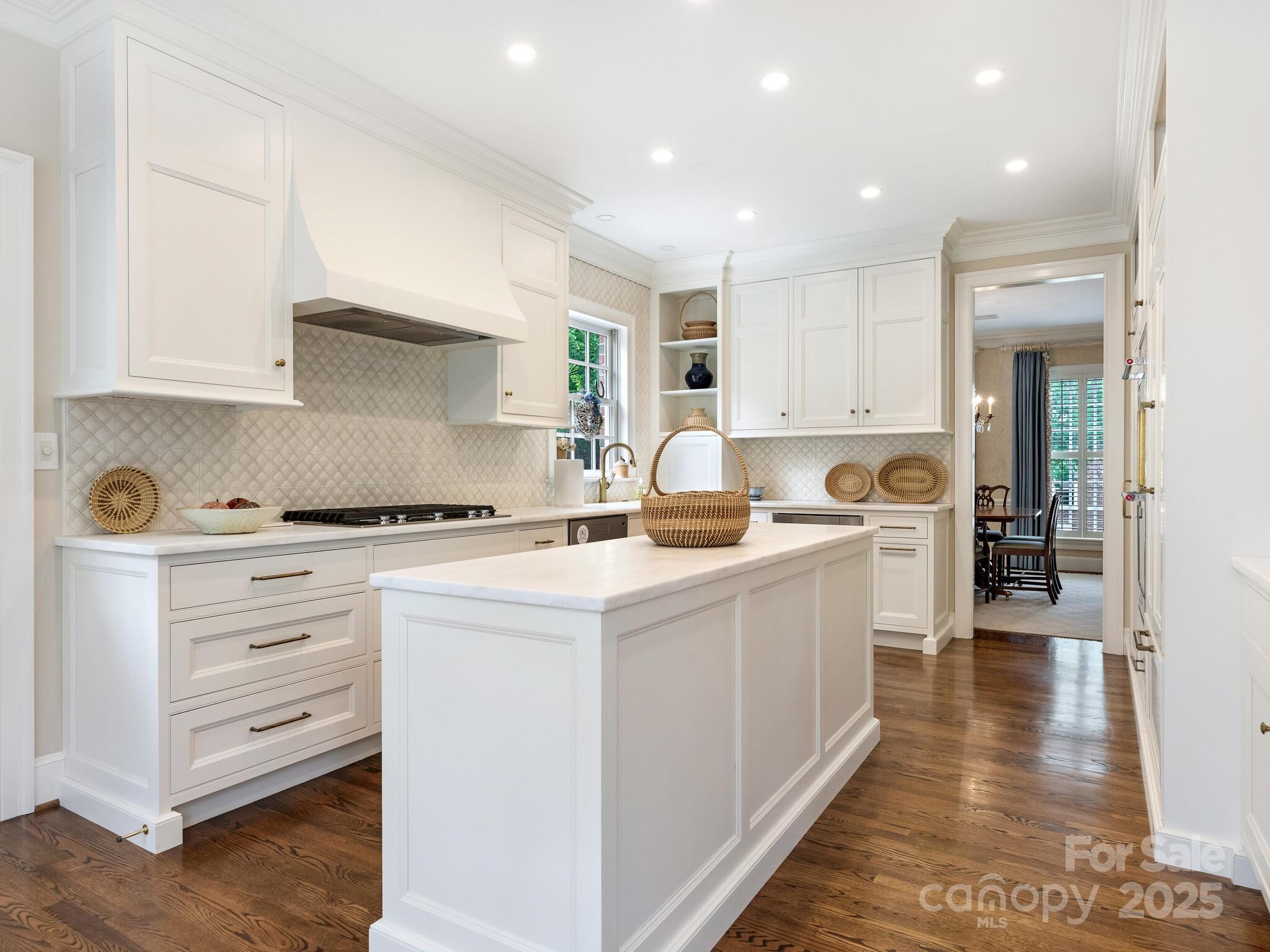 2149 Rolston Drive Charlotte, NC 28207 - Photo 14 of 41 Gallery Image 14