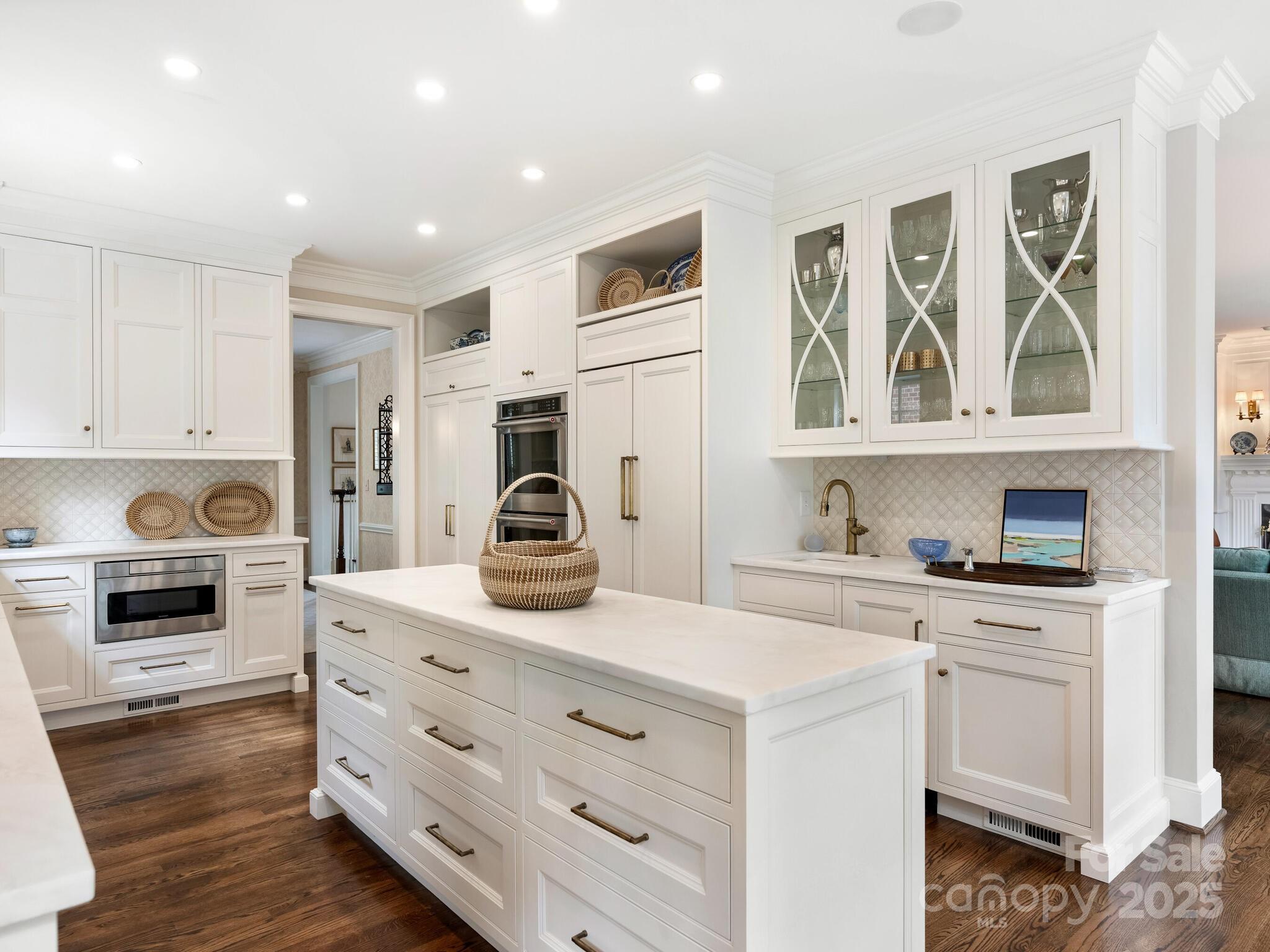 2149 Rolston Drive Charlotte, NC 28207 - Photo 15 of 41 Gallery Image 15
