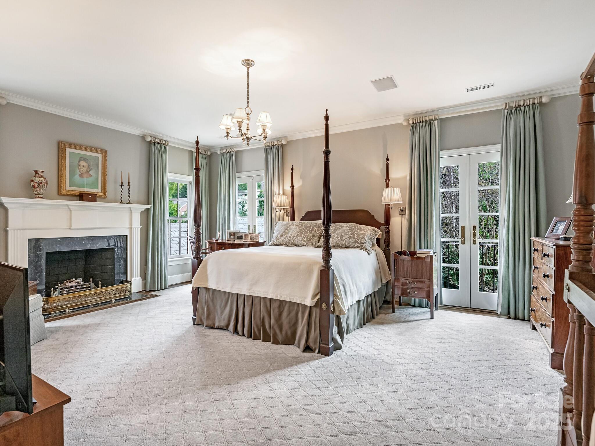 2149 Rolston Drive Charlotte, NC 28207 - Photo 20 of 41 Gallery Image 20
