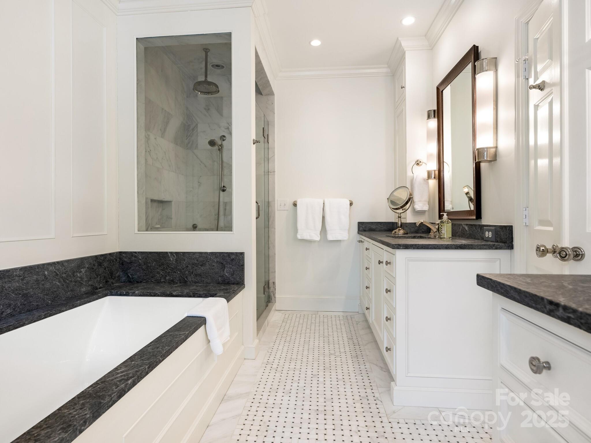 2149 Rolston Drive Charlotte, NC 28207 - Photo 23 of 41 Gallery Image 23