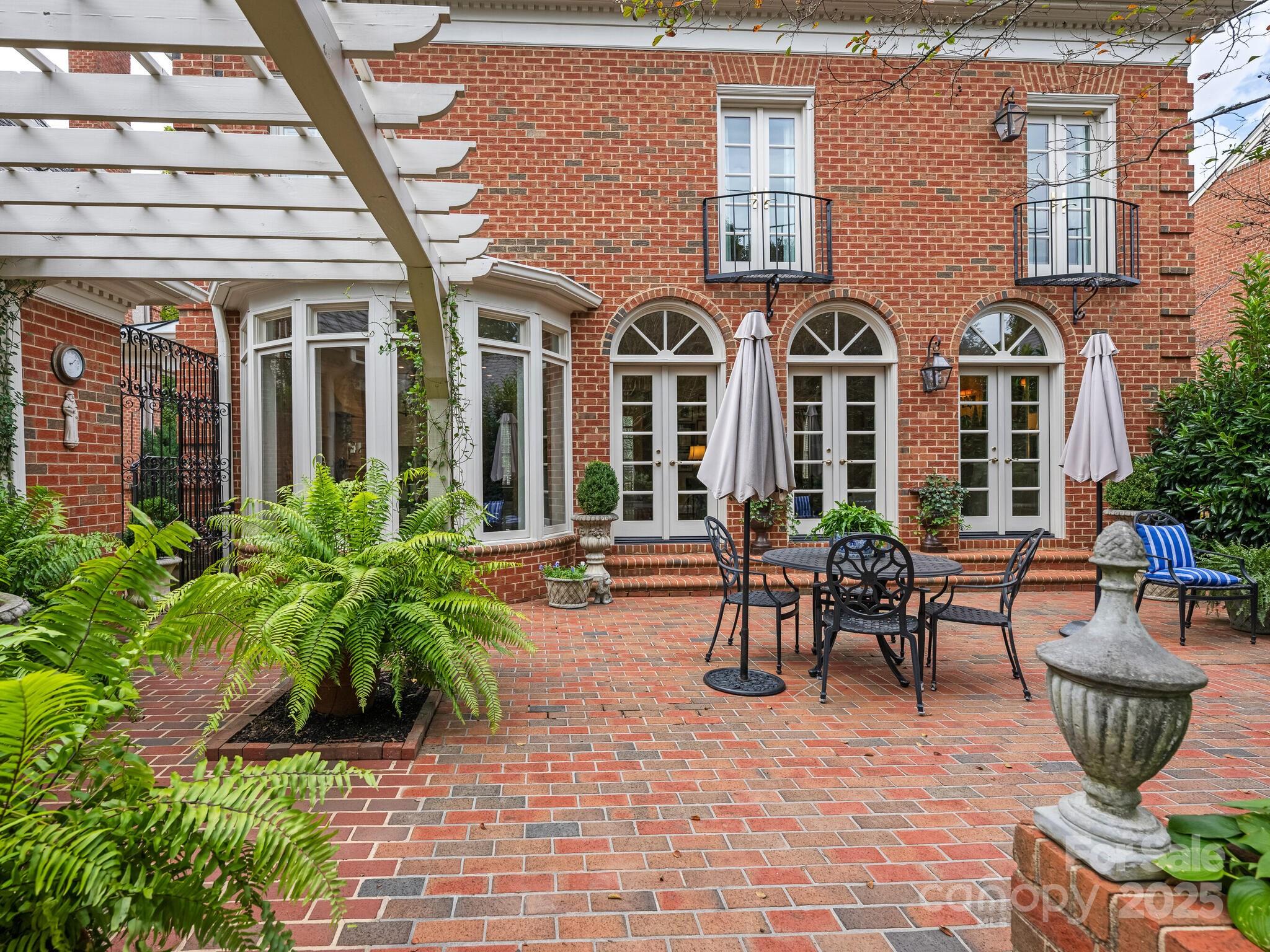 2149 Rolston Drive Charlotte, NC 28207 - Photo 35 of 41 Gallery Image 35