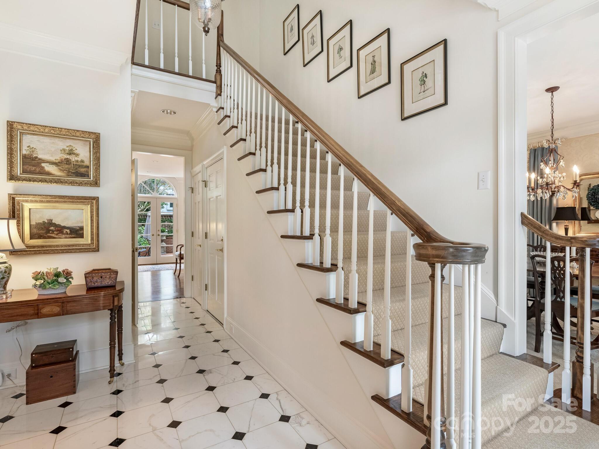 2149 Rolston Drive Charlotte, NC 28207 - Photo 5 of 41 Gallery Image 5