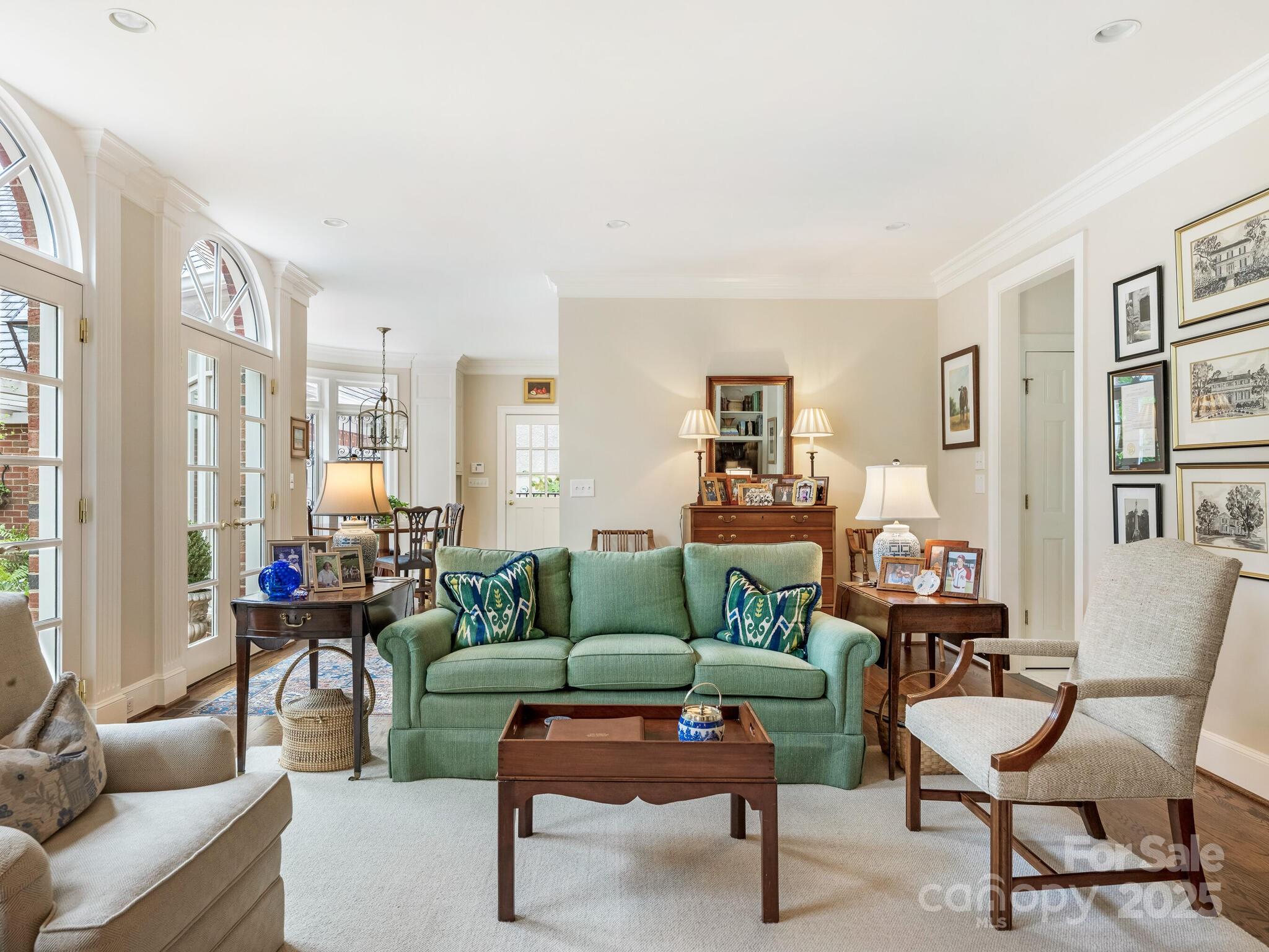 2149 Rolston Drive Charlotte, NC 28207 - Photo 10 of 41 Gallery Image 10