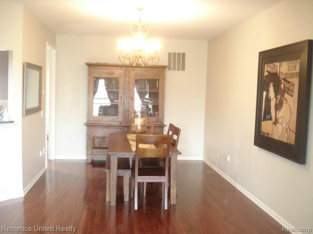 49816 Potomac Road Canton, MI 48188 - Photo 11 of 44 POTOMAC 018.jpg