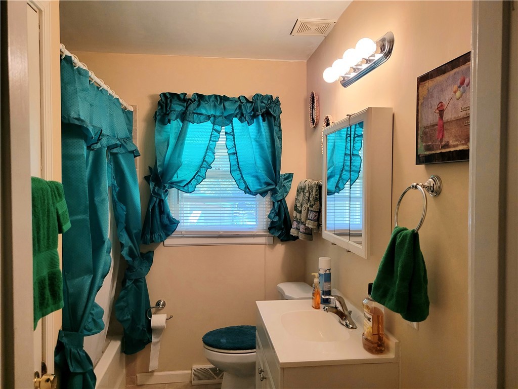 1114 Highway 413 Anderson, SC 29621 - Photo 19 of 36 A completely gutted and updated full bath for your