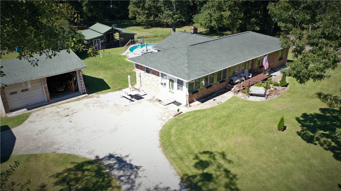 1114 Highway 413 Anderson, SC 29621 - Photo 34 of 36 Plenty of parking space