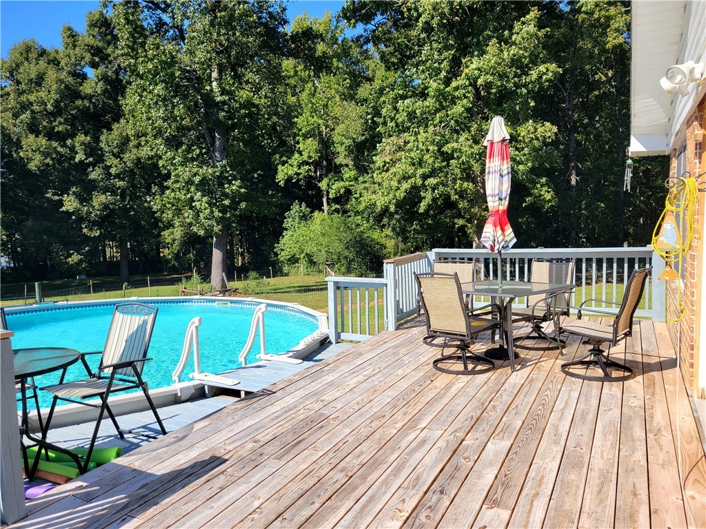 1114 Highway 413 Anderson, SC 29621 - Photo 4 of 36 Spacious deck over looking the pool