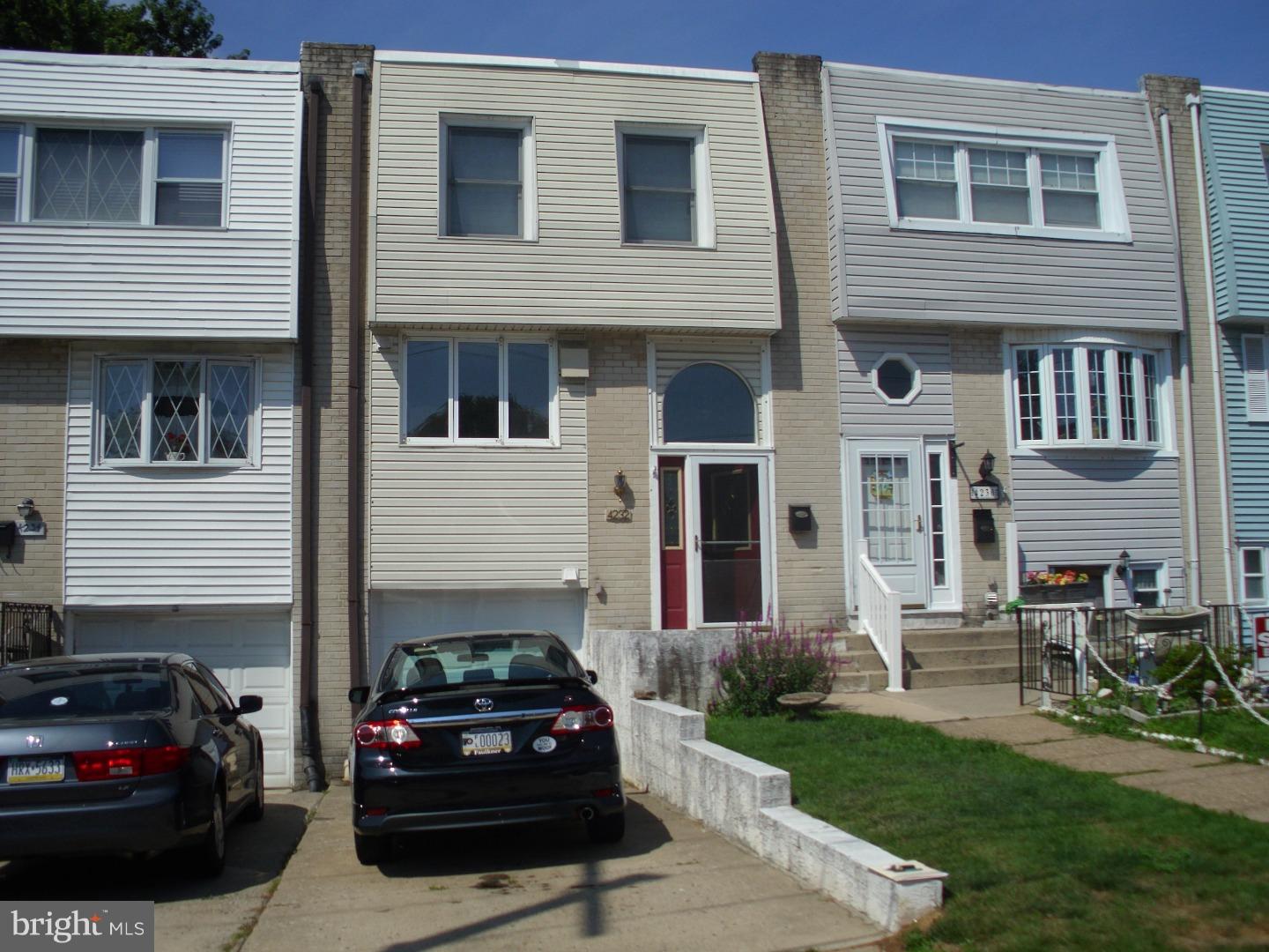 4232 Whiting Road Philadelphia, PA 19154 - Photo 1 of 16 Exterior Front