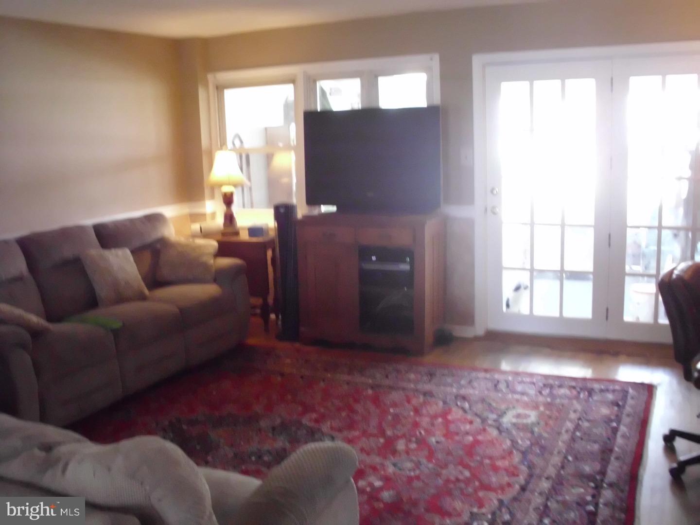 4232 Whiting Road Philadelphia, PA 19154 - Photo 2 of 16 Living Room
