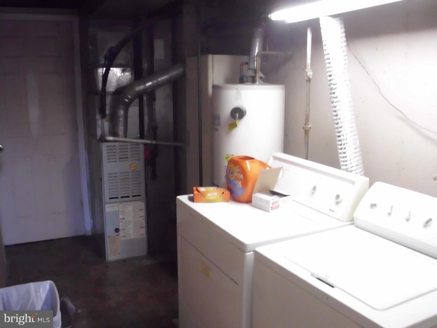 4232 Whiting Road Philadelphia, PA 19154 - Photo 6 of 16 Laundry Room