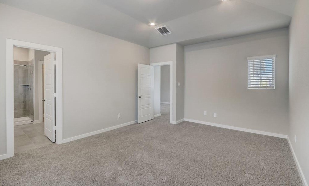 8403 Arden Valley Lane Houston, TX 77063 - Photo 27 of 32 a view of an empty room and closet area