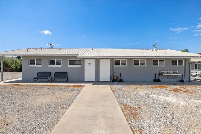 $2,400,000 | 638 West Kern Street, Dinuba, CA 93618