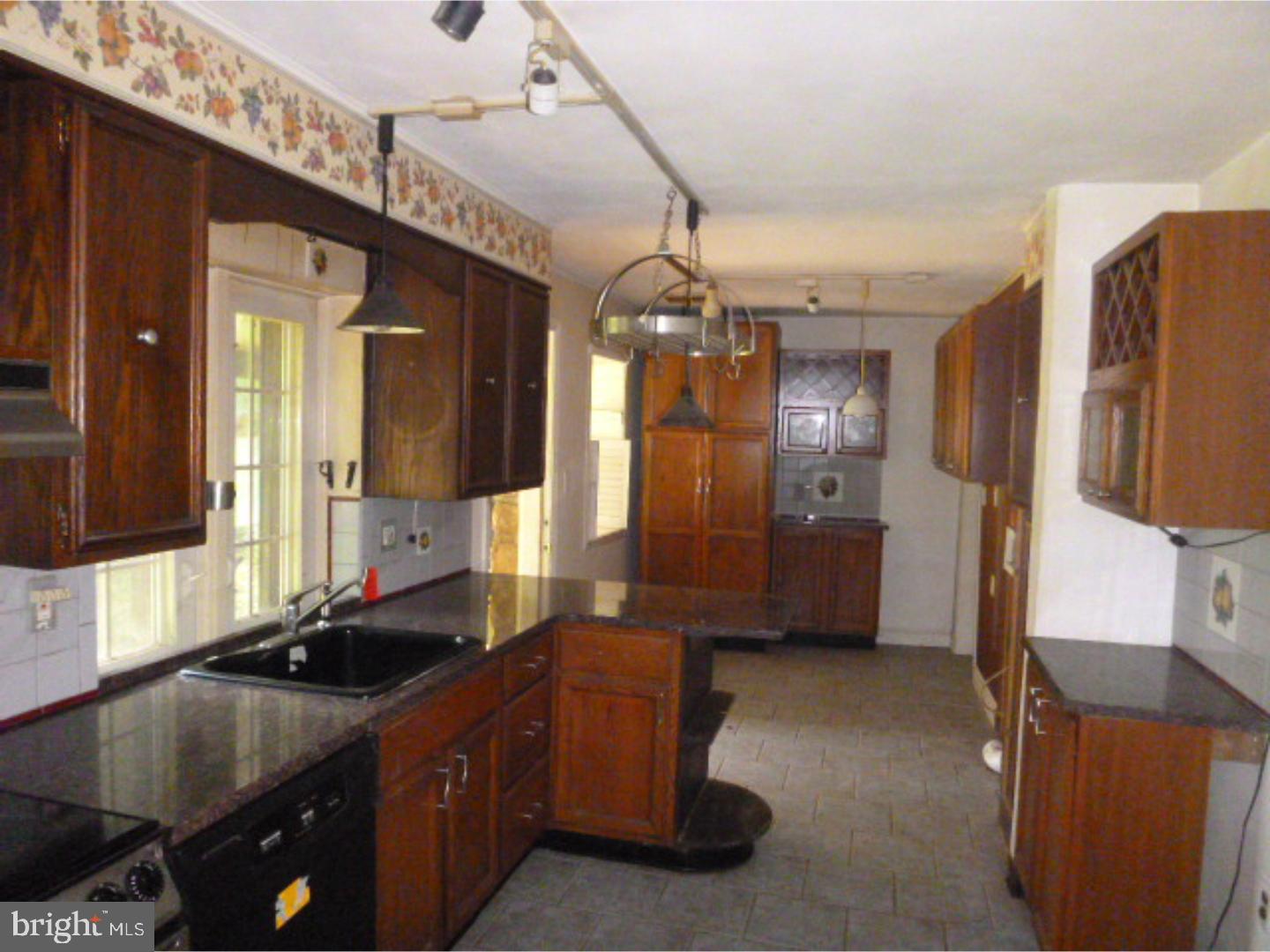 3740 Wayland Road Collegeville, PA 19426 - Photo 5 of 16 Gallery Image 5