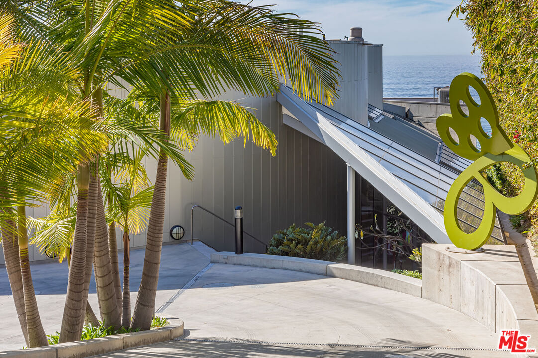 41800 Pacific Coast Highway Malibu, CA 90265 - Photo 5 of 56 Gallery Image 5