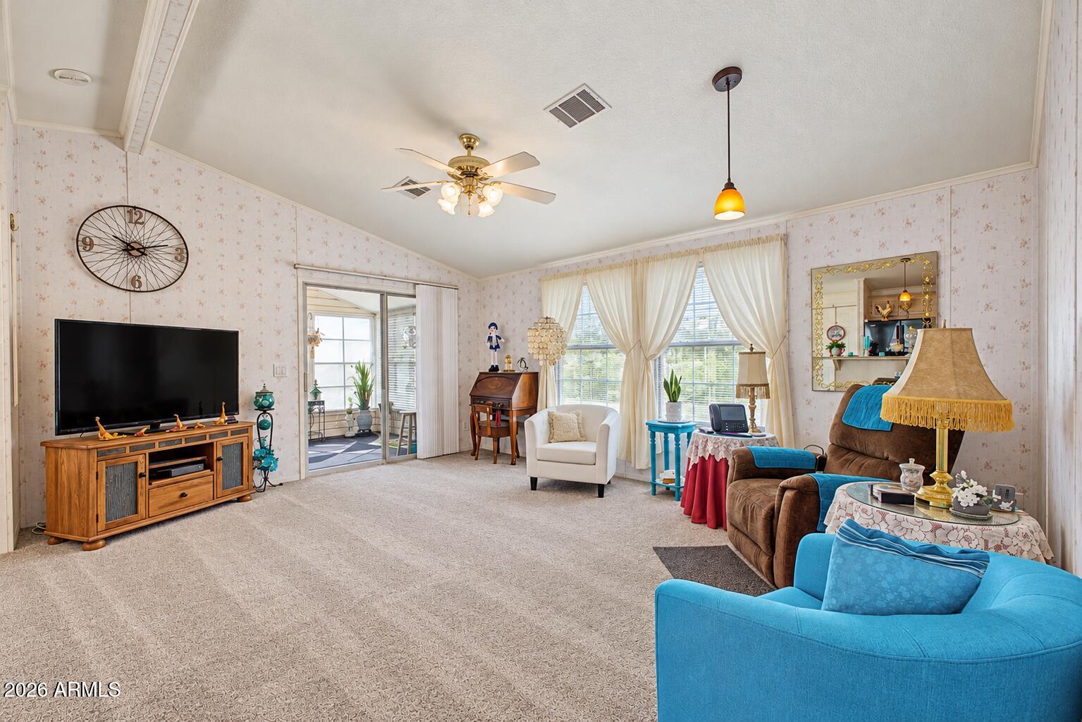 215 North Power Road, Unit 434 Mesa, AZ 85205 - Photo 4 of 18 Living Room
