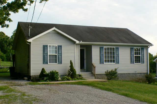 122 Fairfield Road Wartrace, TN 37183 - Photo 1 of 12 Gallery Image 1