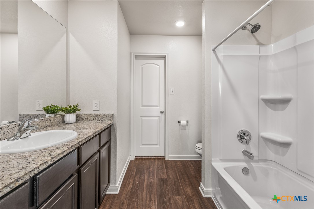 304 Hyacinth Way Jarrell, TX 76537 - Photo 14 of 26