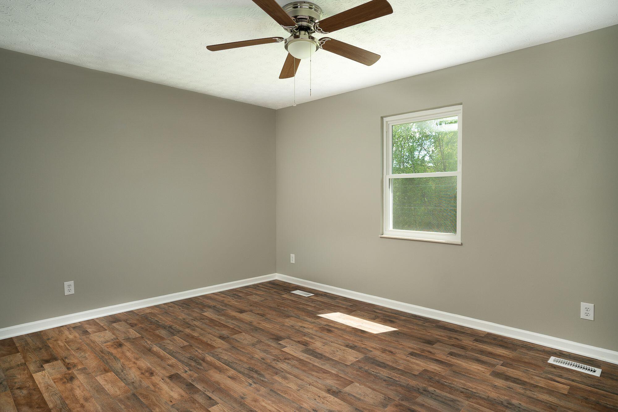 7717 Norwich Road Powell, TN 37849 - Photo 4 of 28 0WtoN_GA