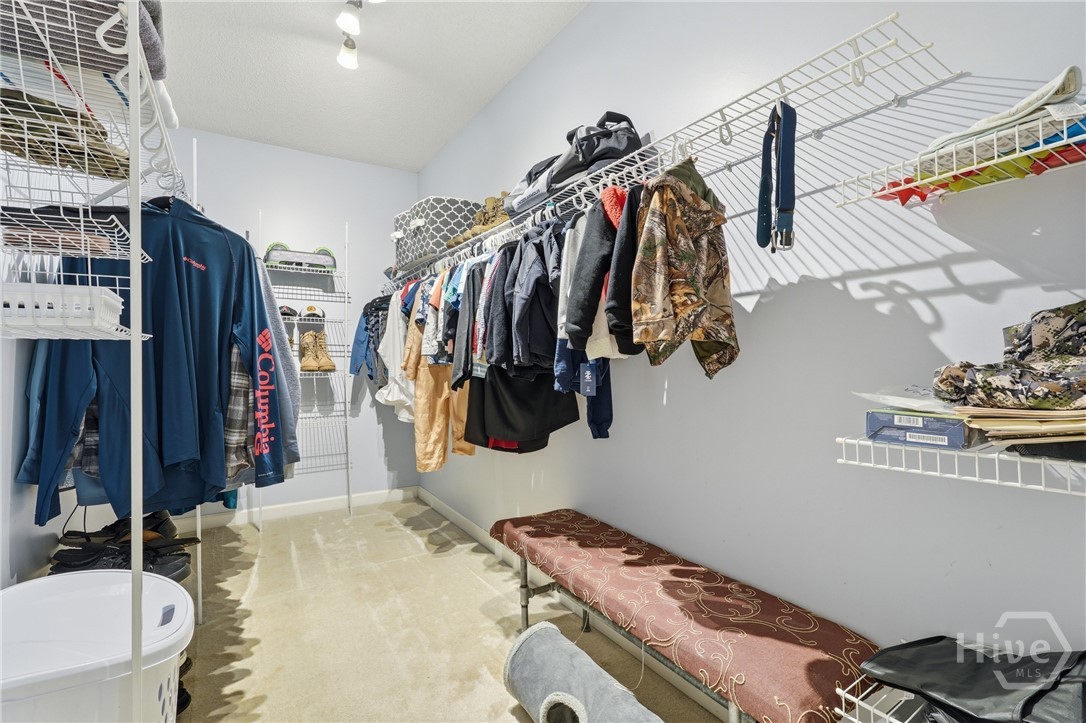 113 Suffolk Road Savannah, GA 31410 - Photo 23 of 40 Walkin closet