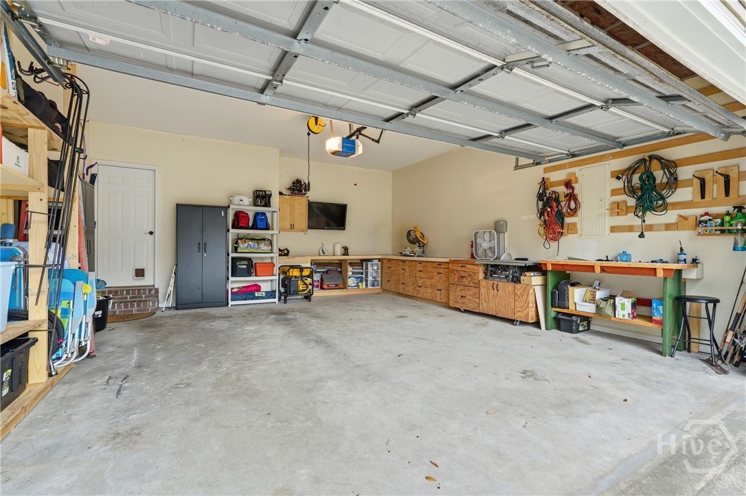 113 Suffolk Road Savannah, GA 31410 - Photo 31 of 40 Garage