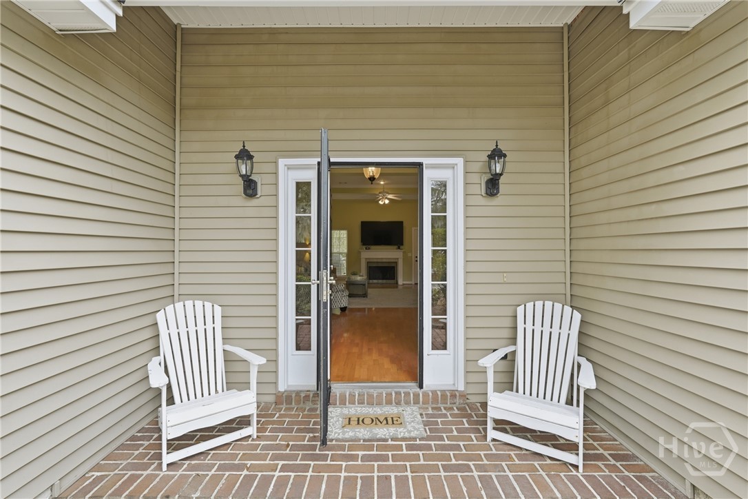 113 Suffolk Road Savannah, GA 31410 - Photo 4 of 40 Front Entry