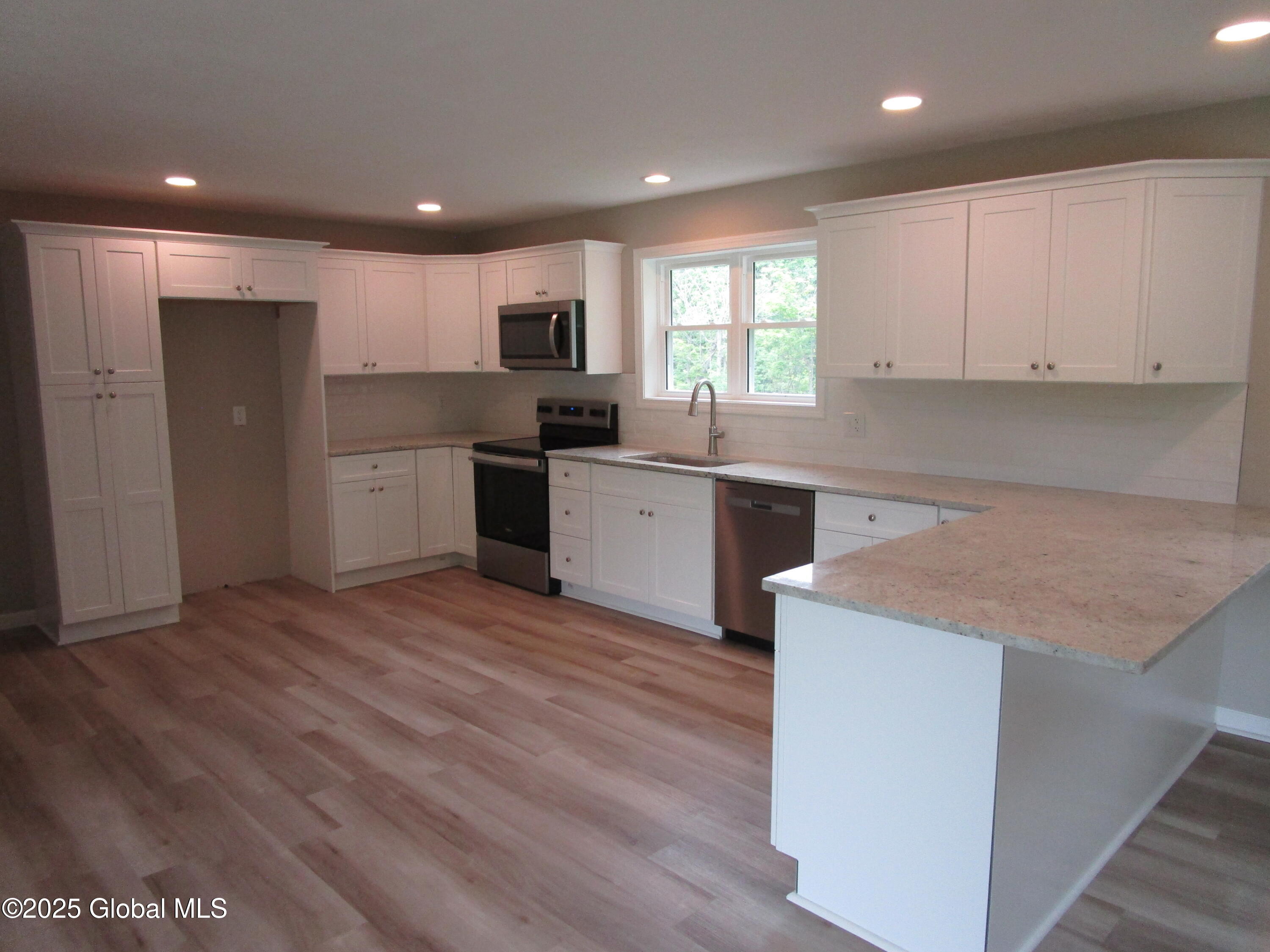 556 Cottrell Road Hoosick, NY 12090 - Photo 17 of 26 Mar Pics (17)