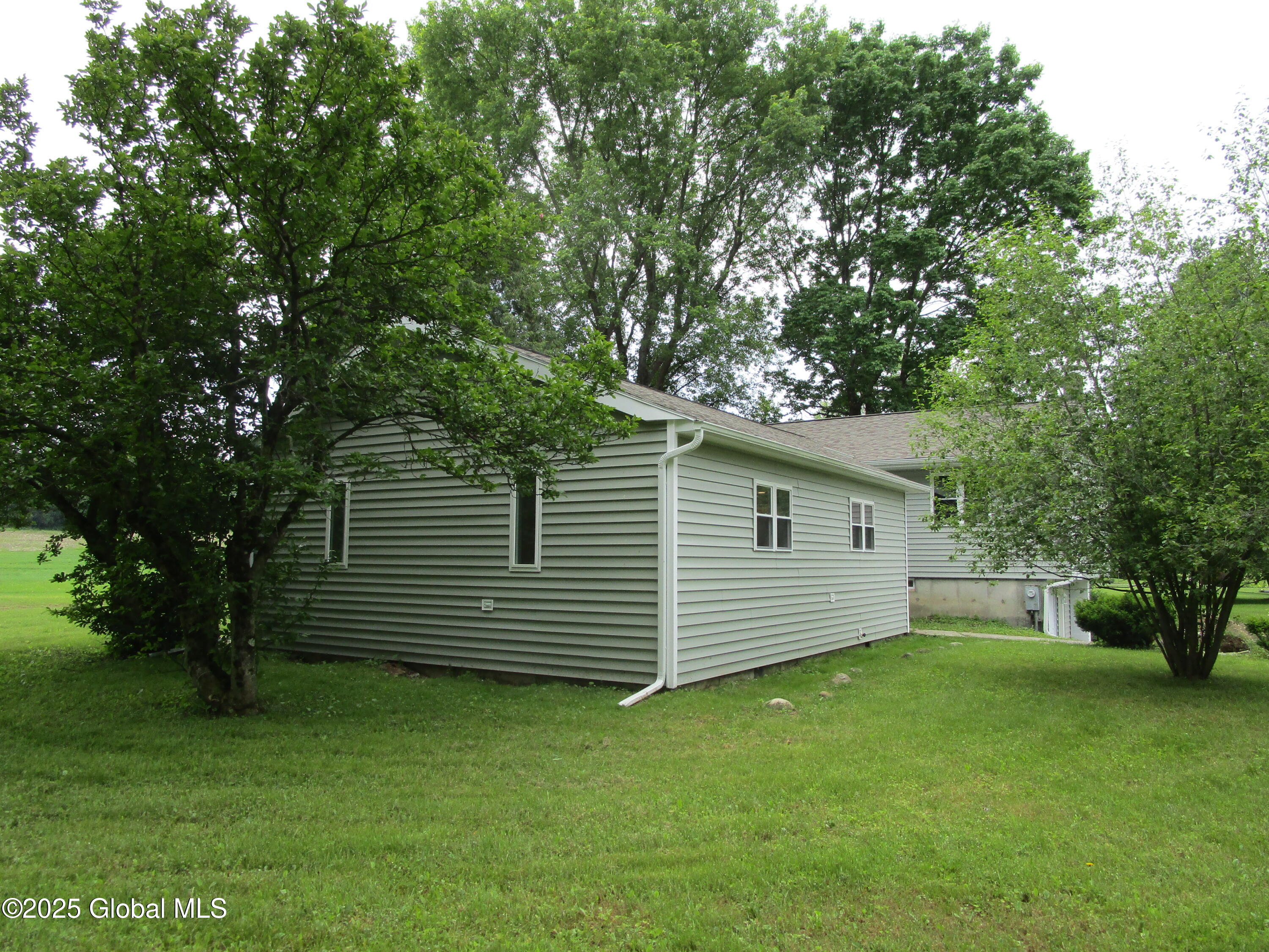 556 Cottrell Road Hoosick, NY 12090 - Photo 4 of 26 Mar Pics (30)