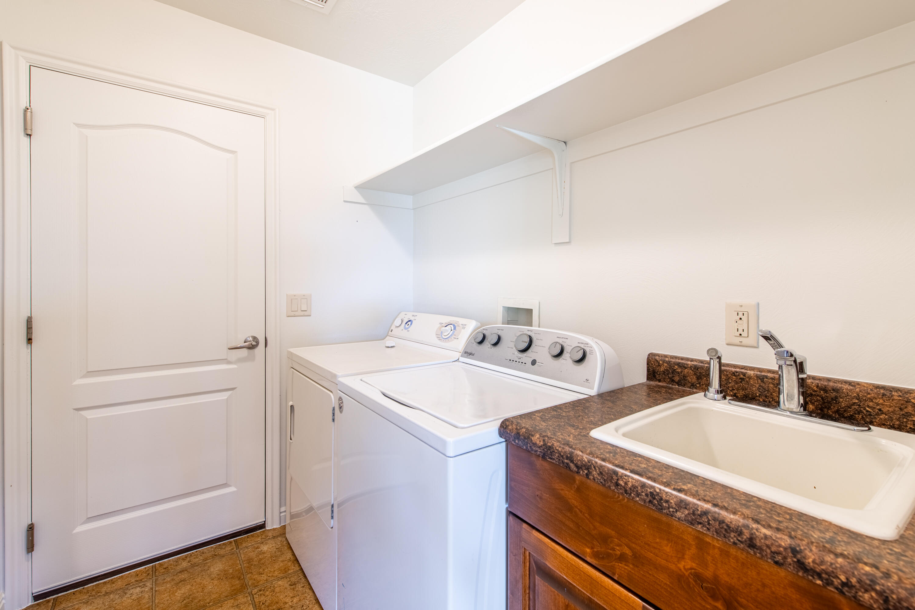 2183 West 1270 North St. George, UT 84770 - Photo 17 of 23 laundry