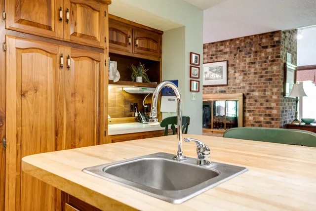 $1,800,000 | 8866 Highway 100, Nashville, TN 37221