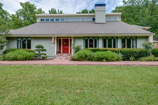 $1,800,000 | 8866 Highway 100, Nashville, TN 37221