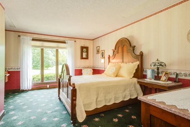 $1,800,000 | 8866 Highway 100, Nashville, TN 37221