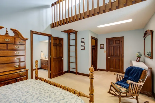 $1,800,000 | 8866 Highway 100, Nashville, TN 37221