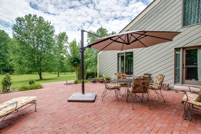 $1,800,000 | 8866 Highway 100, Nashville, TN 37221