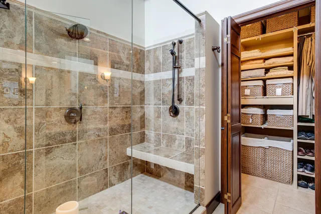 $1,800,000 | 8866 Highway 100, Nashville, TN 37221