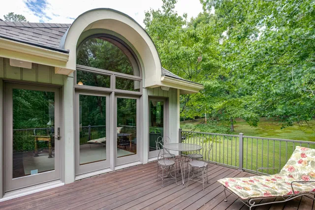 $1,800,000 | 8866 Highway 100, Nashville, TN 37221