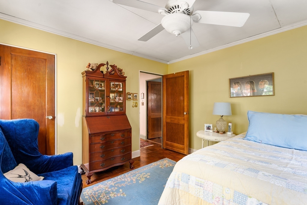 139 Burbank Road Longmeadow, MA 01106 - Photo 23 of 41
