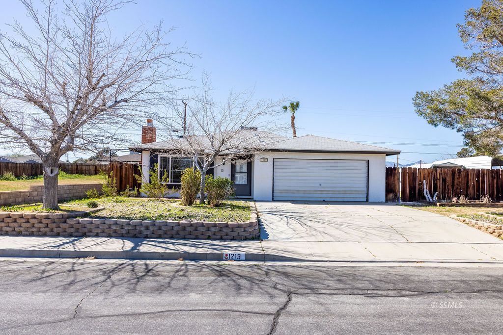 1213 South McCall Street Ridgecrest, CA 93555 - Photo 1 of 30 Gallery Image 1