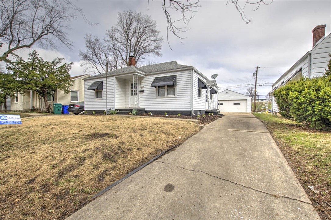 1368 West Marietta Street Decatur, IL 62522 - Photo 5 of 24