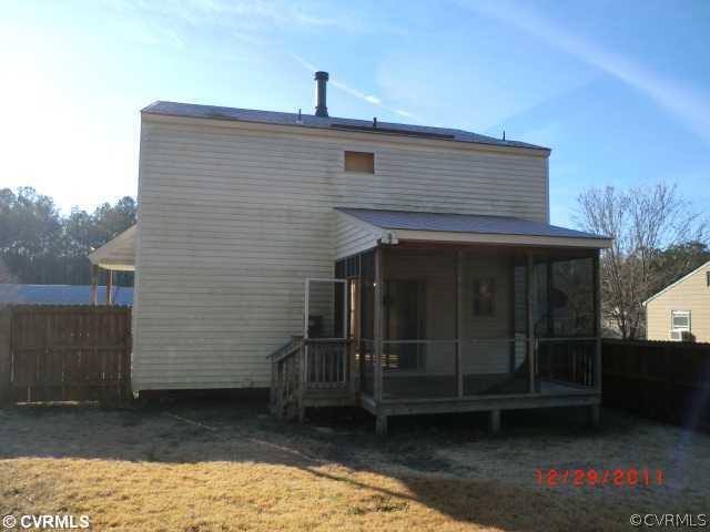 10142 Carol Anne Road Chesterfield, VA 23832 - Photo 8 of 11 Exterior Back