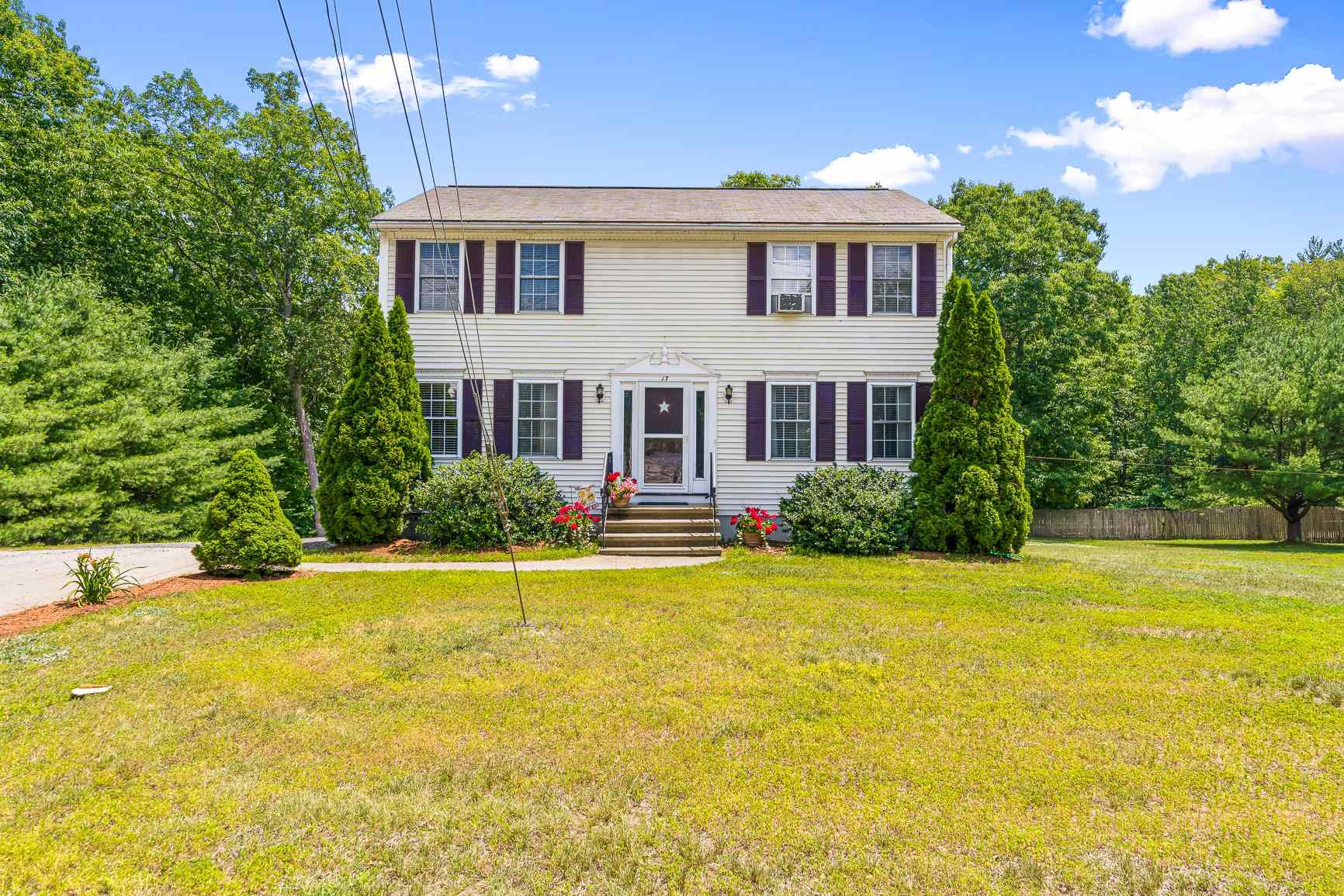 17 Smith Corner Road Plaistow, NH 03865 - Photo 1 of 35 Gallery Image 1