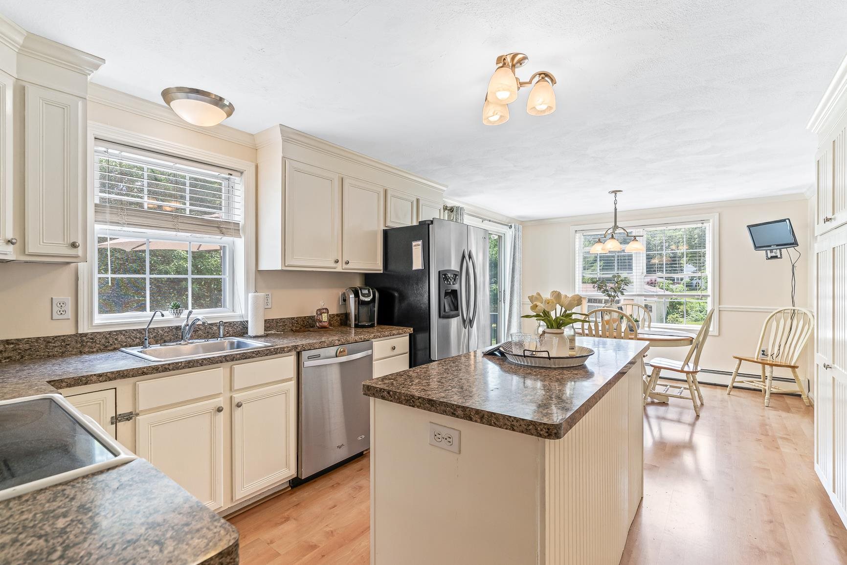 17 Smith Corner Road Plaistow, NH 03865 - Photo 7 of 35 Gallery Image 7